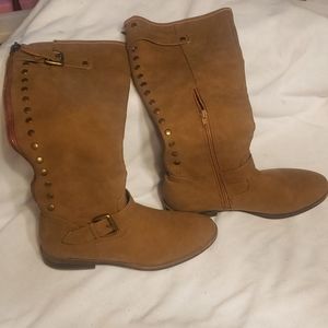 Brown knee high boots. Size 10M